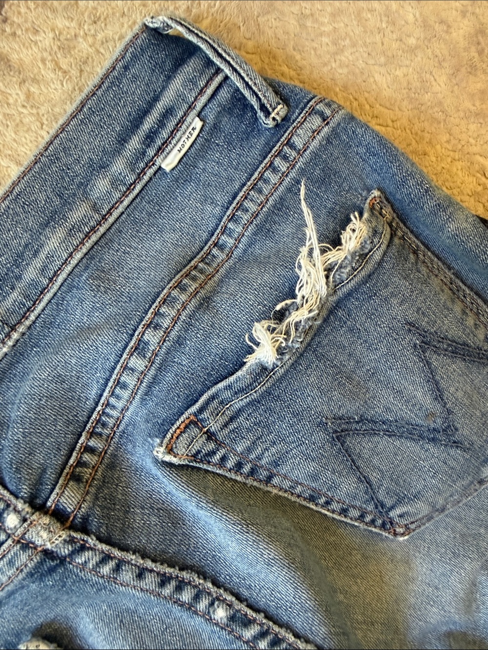 Upcycled Reworked MOTHER Superior 2 Tone Denim Barrels w Bronze Details sz 27 - Picture 3 of 6